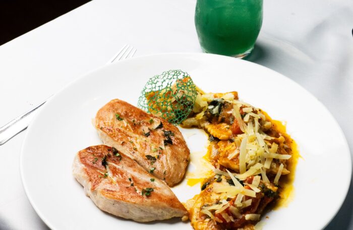PECHUGA DE POLLO CON RAVIOLIS